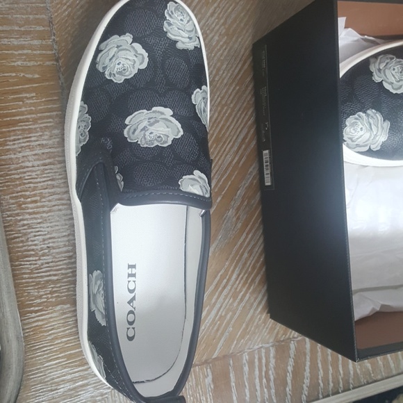 Coach shoes - Picture 2 of 6